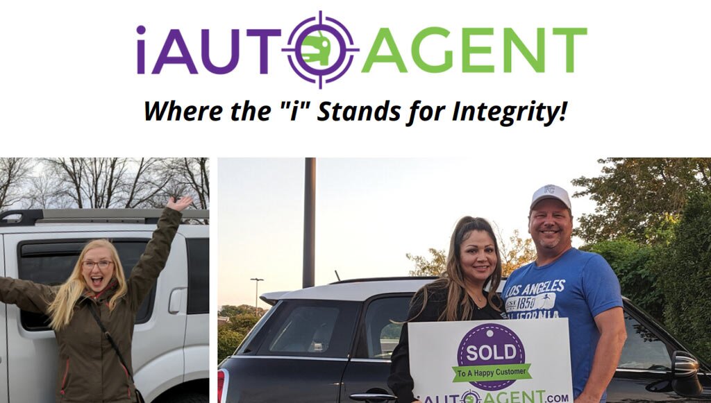 iAutoAgent logo with happy customers standing in front of cars